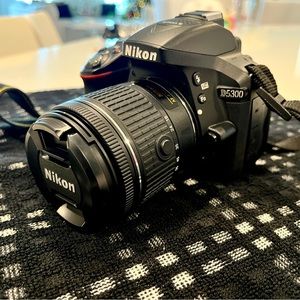 ✅ Nikon D5300
